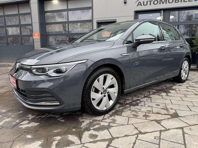 Gebraucht VW Golf VIII Style 150 PS (110 kW) 2020 Delfingrau metallic Limousine