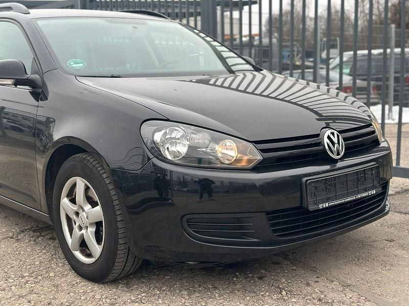 Gebraucht VW Golf VII Trendline 105 PS (77 kW) 2013 Schwarz Kombi
