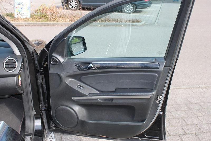 Gebraucht Mercedes ML280 140 PS (102 kW) 2009 Schwarz SUV