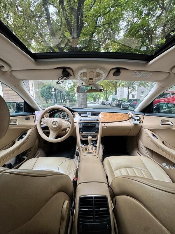 Schwarz Gebraucht 2008 Mercedes CLS320 Coupé | 8.500 € (Fairer Preis) - Bild 1/4