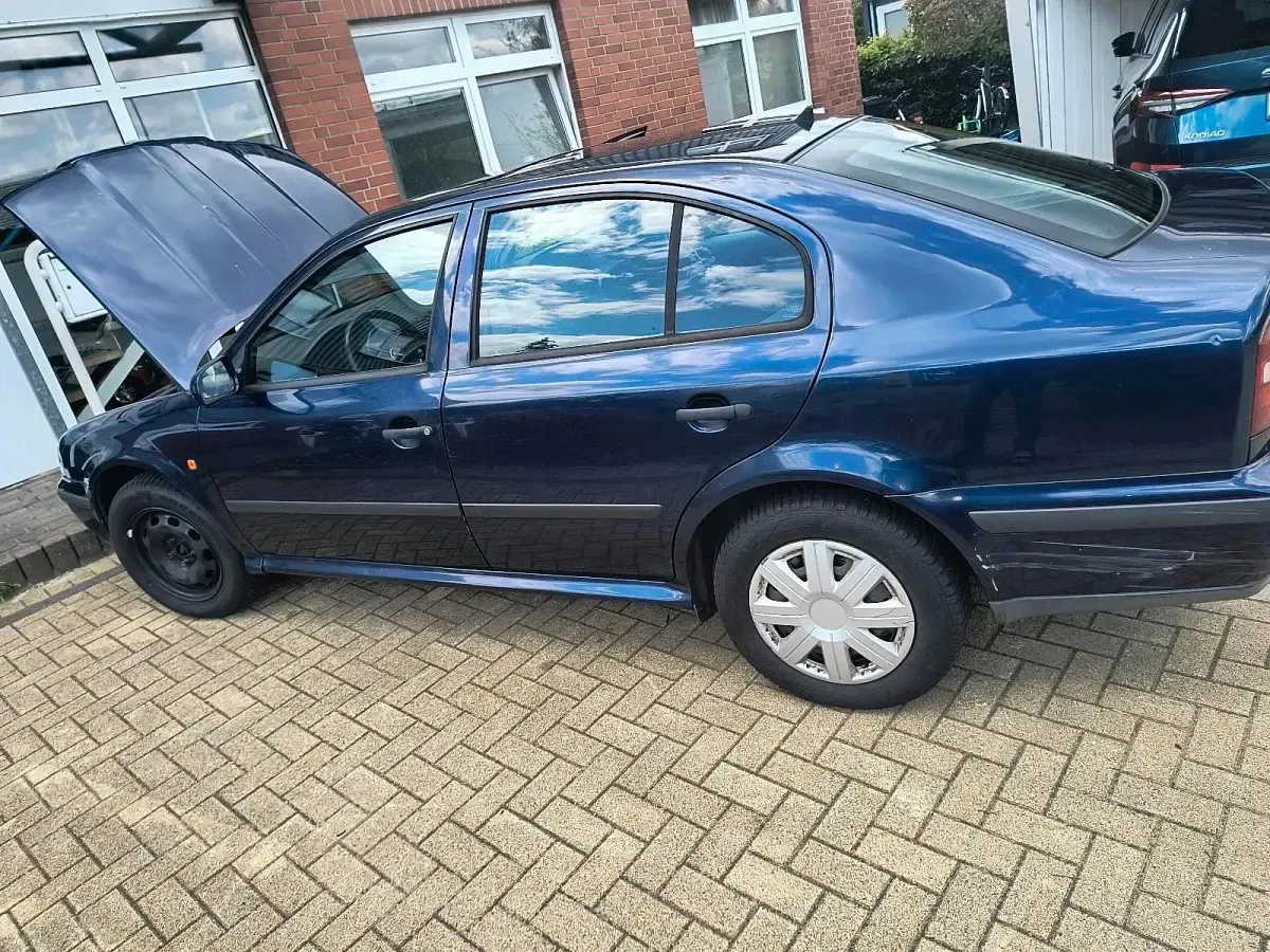 Gebraucht Skoda Octavia 90 PS (66 kW) 2000 Blau Limousine