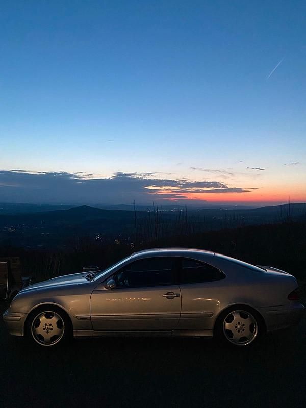 Silber Gebraucht 2001 Mercedes CLK200 Coupé | 3.200 € (Fairer Preis) - Bild 1/4