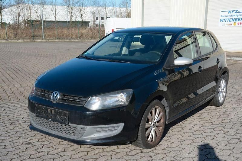 Gebraucht VW Polo Trendline 60 PS (44 kW) 2012 Schwarz Kleinwagen