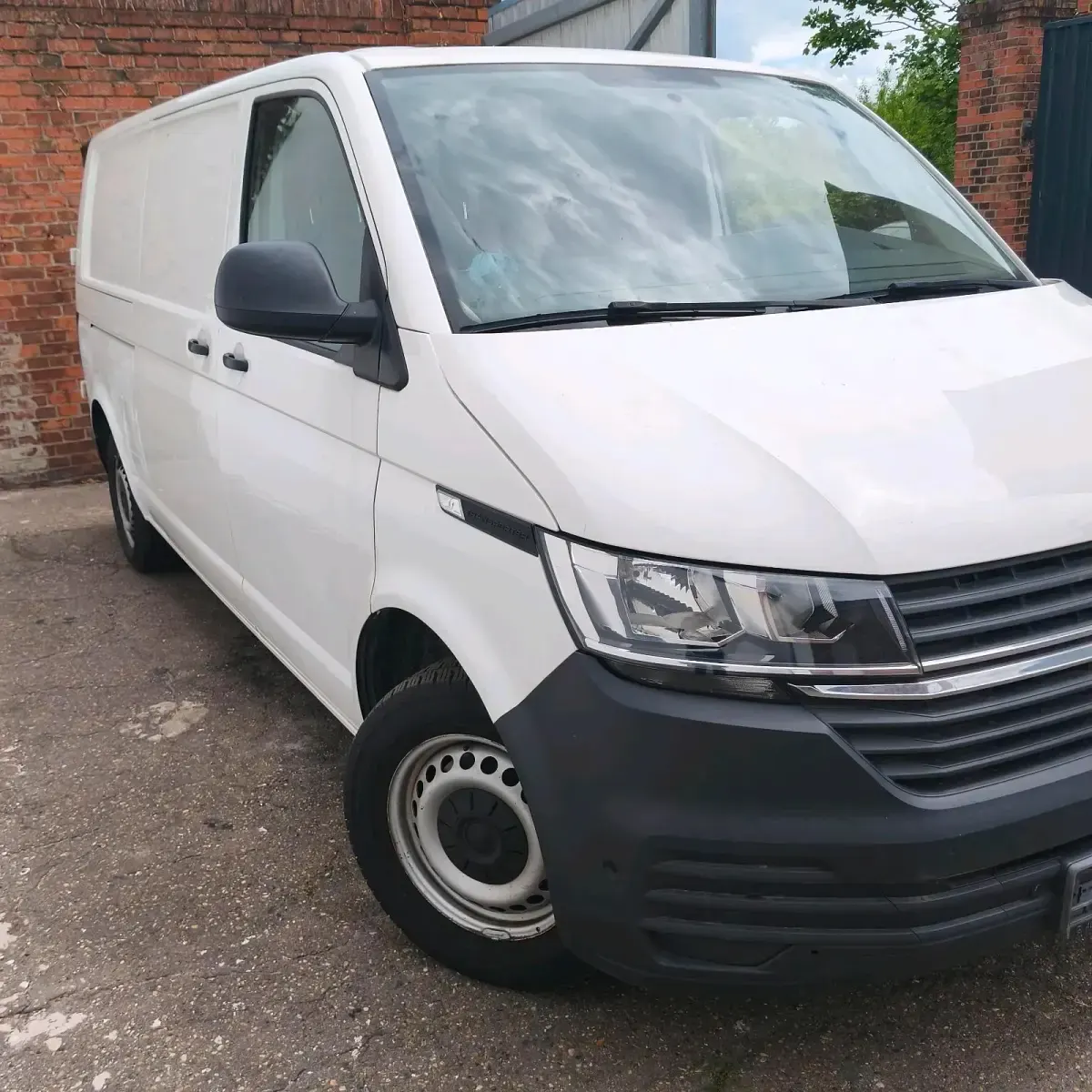 Gebraucht VW Transporter 110 PS (80 kW) 2020 Weiß Van