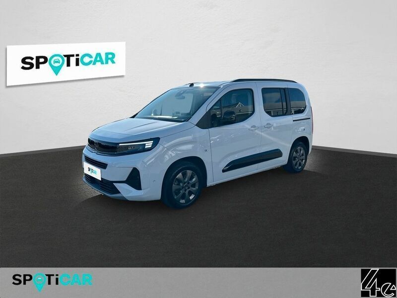 Lackierung weiss icy/typ ausse Gebraucht 2024 Opel Combo Life Van / Kleinbus | 28.650 € (Etwas zu teuer) - Bild 1/4