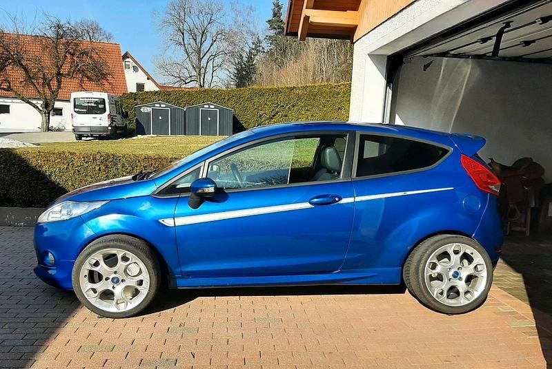 Gebraucht Ford Fiesta ST 122 PS (89 kW) 2012 Blau Kleinwagen