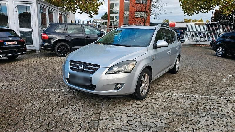 Silber Gebraucht 2009 Kia Ceed 2 Kombi | 2.300 € (Fairer Preis) - Bild 1/4