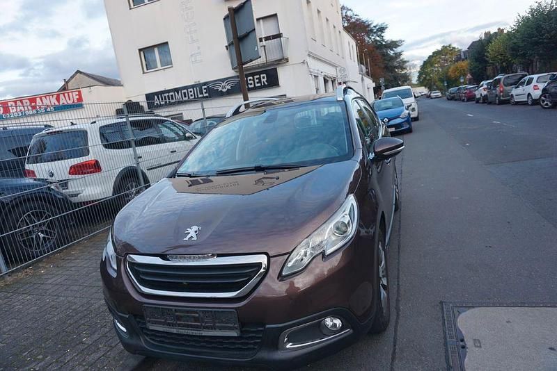 Braun Gebraucht 2013 Peugeot 2008 Active SUV | 4.999 € (Etwas zu teuer) - Bild 1/4