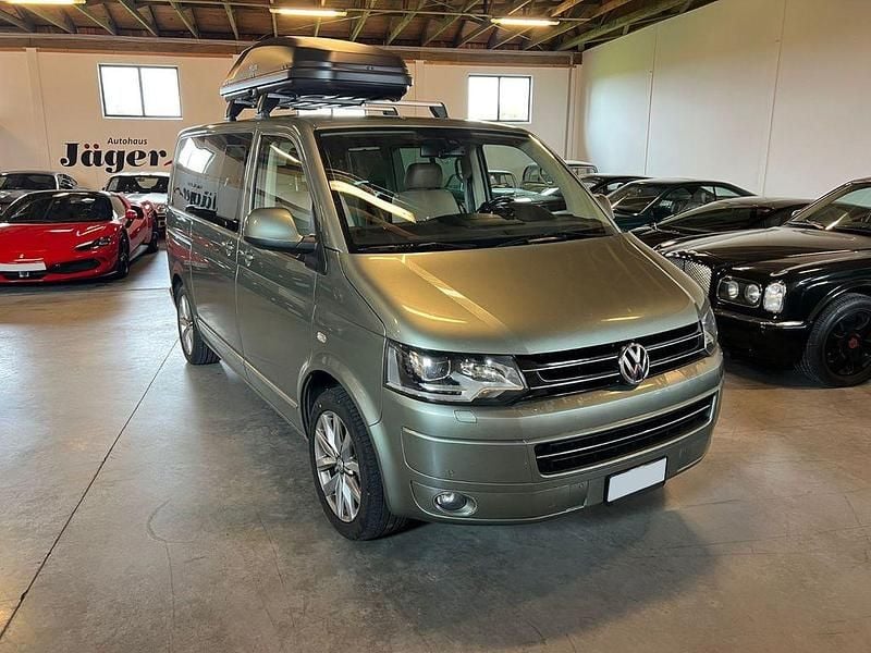 Grün Gebraucht 2012 VW T5 Highline Van | 28.900 € - Bild 1/4