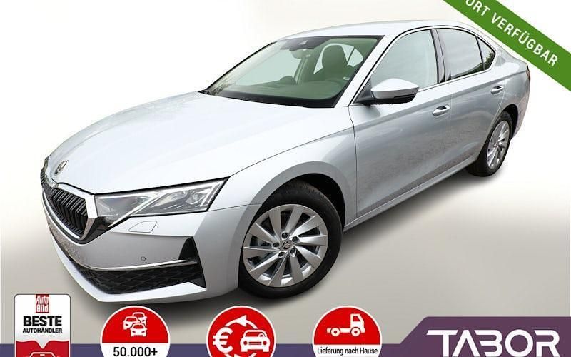 Silber (brillant silver metallic) Neu 2025 Skoda Octavia Selection Limousine | 29.688 € (Superpreis) - Bild 1/4