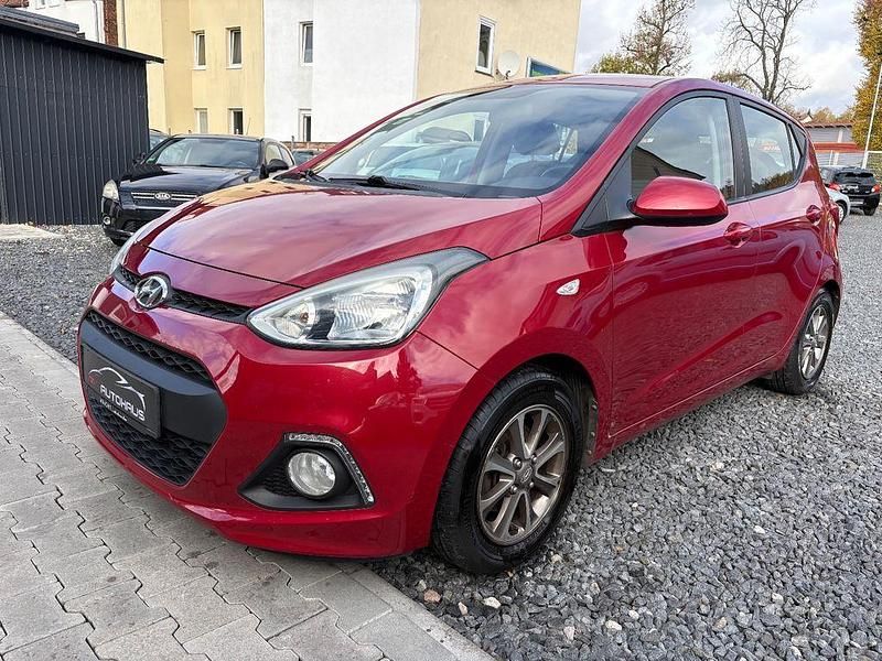 Rot Gebraucht 2014 Hyundai i10 Edition Kleinwagen | 5.499 € (Guter Preis) - Bild 1/4