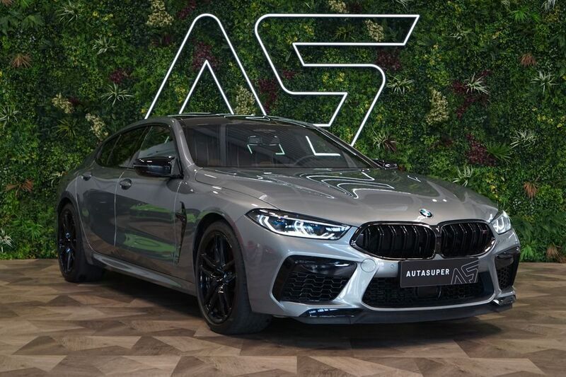 Grau Gebraucht 2024 BMW M8 Sport Line Coupé | 132.400 € - Bild 1/3
