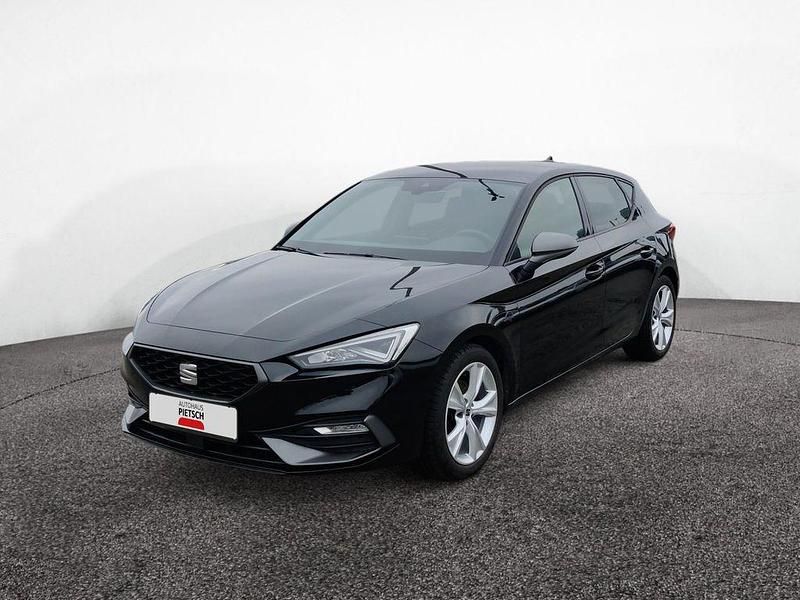 Gebraucht Seat Leon FR 131 PS (96 kW) 2023 Midnight schwarz metallic Limousine
