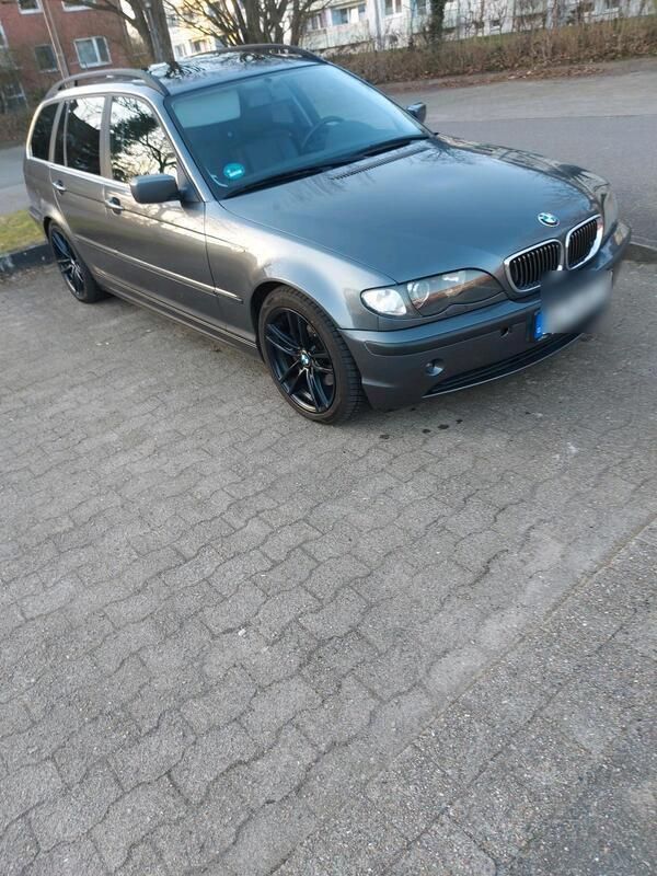 Grau Gebraucht 2002 BMW 325 Kombi | 3.250 € (Fairer Preis) - Bild 1/4