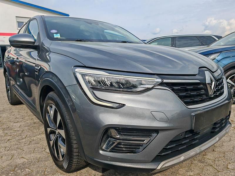 Gebraucht Renault Arkana 143 PS (105 kW) 2023 Grau SUV