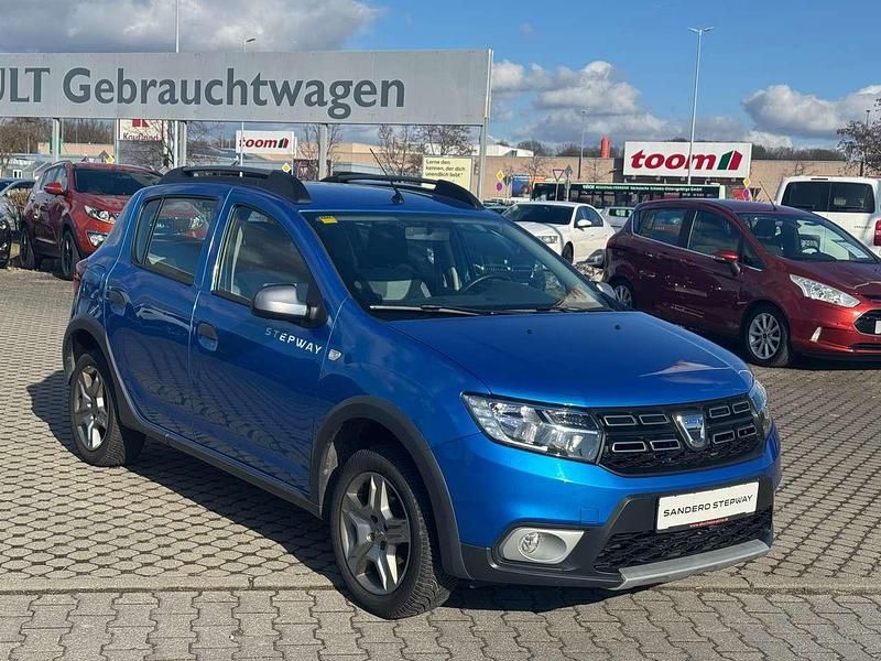 Gebraucht Dacia Sandero Prestige 90 PS (66 kW) 2019 Adriablau SUV