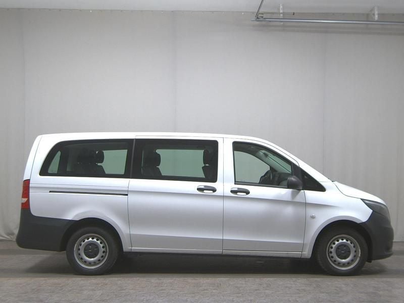 Weiss Gebraucht 2020 Mercedes Vito Van / Kleinbus | 26.480 € (Superpreis) - Bild 1/4