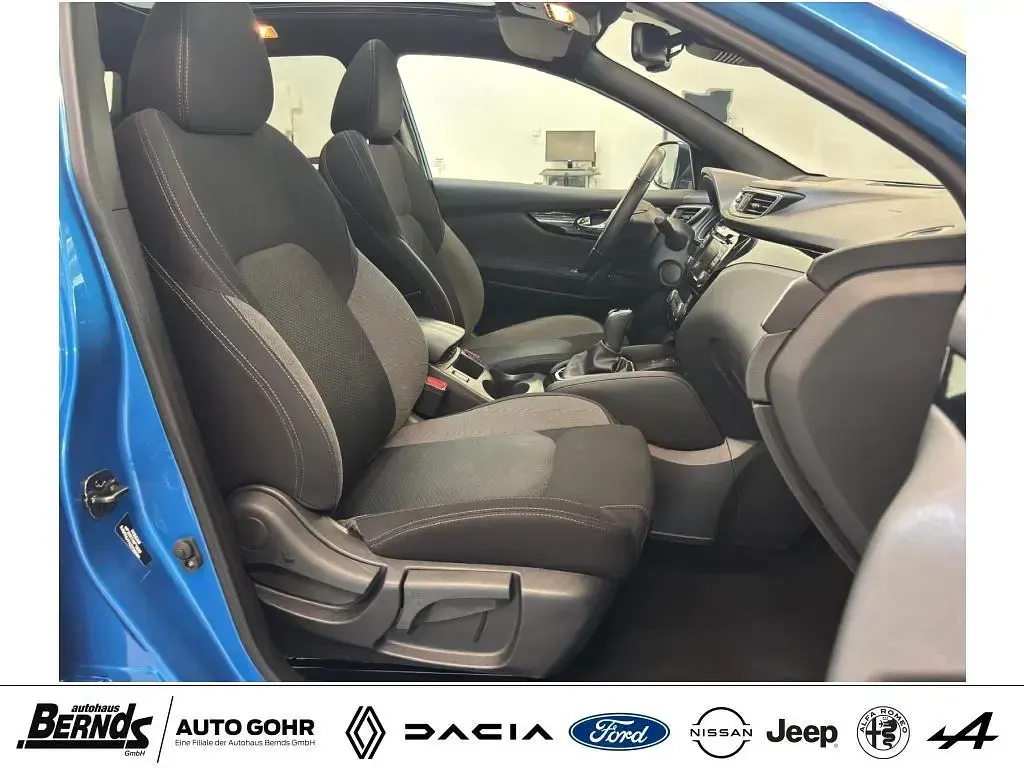 Gebraucht Nissan Qashqai N-Connecta 159 PS (116 kW) 2020 Vivid blue SUV