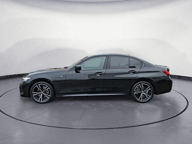 Gebraucht BMW 320 M Sport 184 PS (135 kW) 2025 Schwarz Limousine