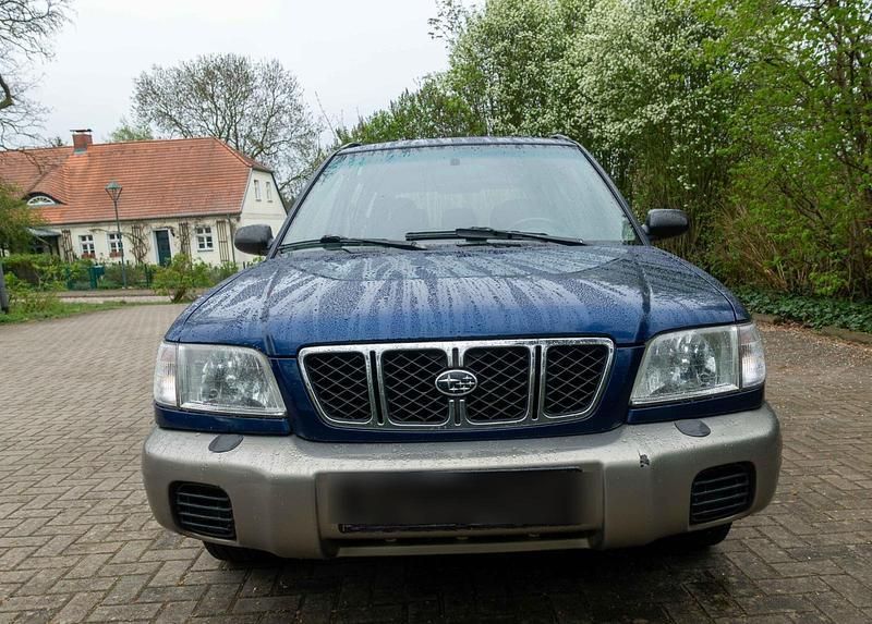 Blau Gebraucht 2000 Subaru Forester SUV | 800 € (Superpreis) - Bild 1/4