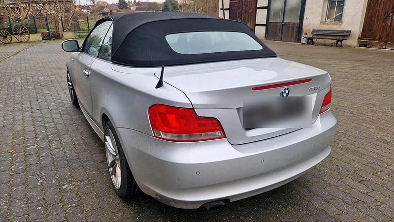 Gebraucht BMW 120 Cabriolet 170 PS (125 kW) 2012 Silber Cabrio