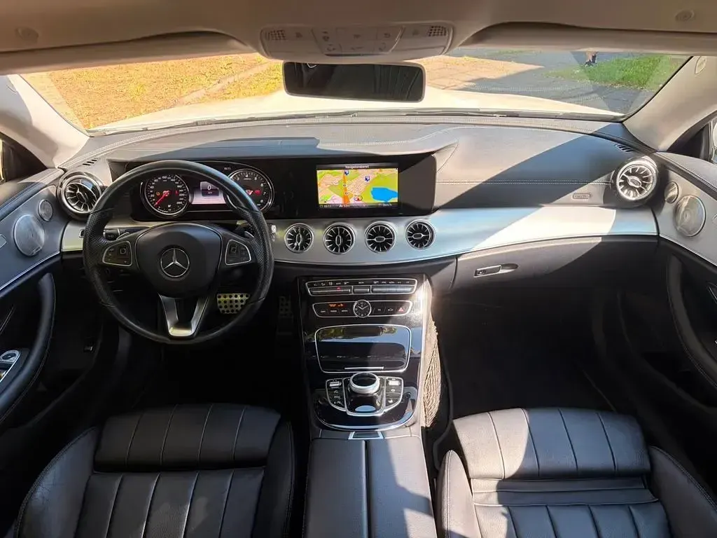 Gebraucht Mercedes E200 184 PS (135 kW) 2018 Weiß Coupé