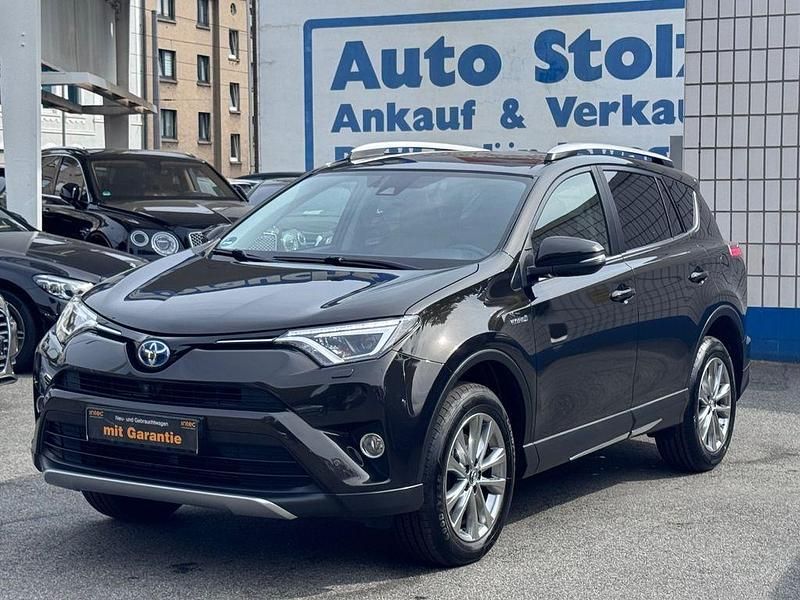 Braun Gebraucht 2017 Toyota RAV4 Hybrid Executive SUV | 18.700 € (Fairer Preis) - Bild 1/4