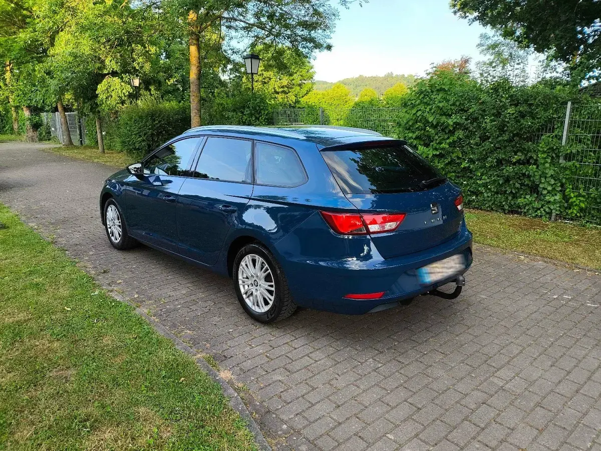 Gebraucht Seat Leon 110 PS (80 kW) 2018 Blau Kombi