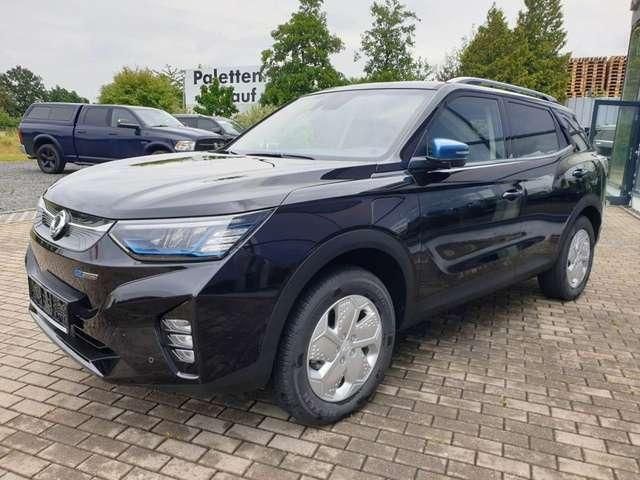 Schwarz metallic Gebraucht 2023 Ssangyong (KGM) Korando | 30.410 € - Bild 1/4