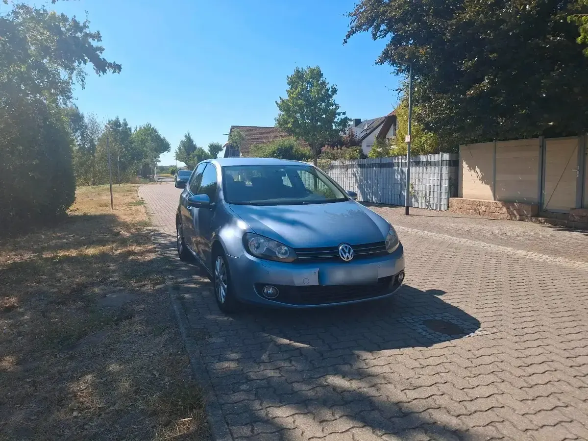 Gebraucht VW Golf VI 122 PS (89 kW) 2010 Blau