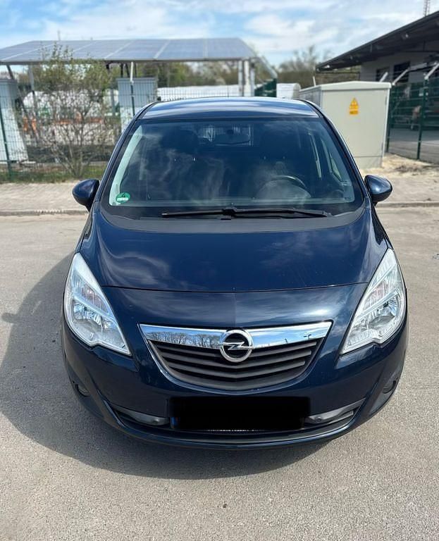 Gebraucht Opel Meriva Edition 95 PS (69 kW) 2013 Blau Van / Kleinbus