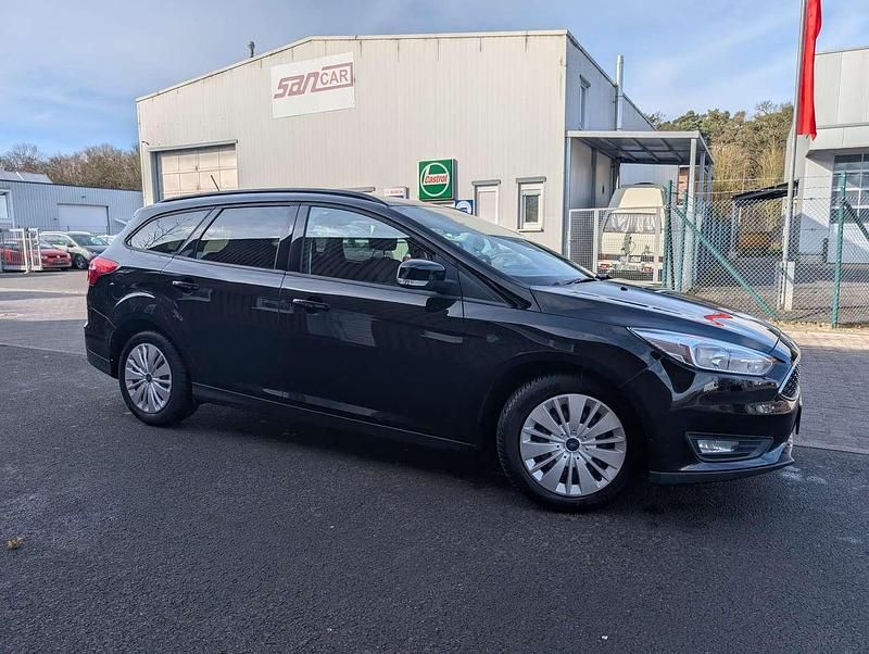 Gebraucht Ford Focus Business Edition 120 PS (88 kW) 2017 Iridiumschwarz metallic Kombi