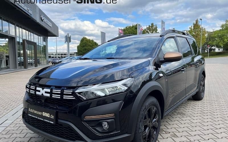 Schwarz Neu 2025 Dacia Jogger Extreme Kombi | 27.190 € (Fairer Preis) - Bild 1/4
