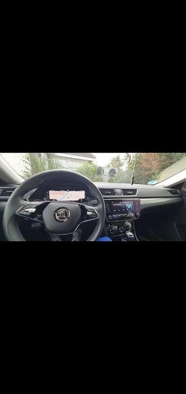 Gebraucht 2020 Skoda Superb Premium Edition Kombi | 24.700 € - Bild 1/4