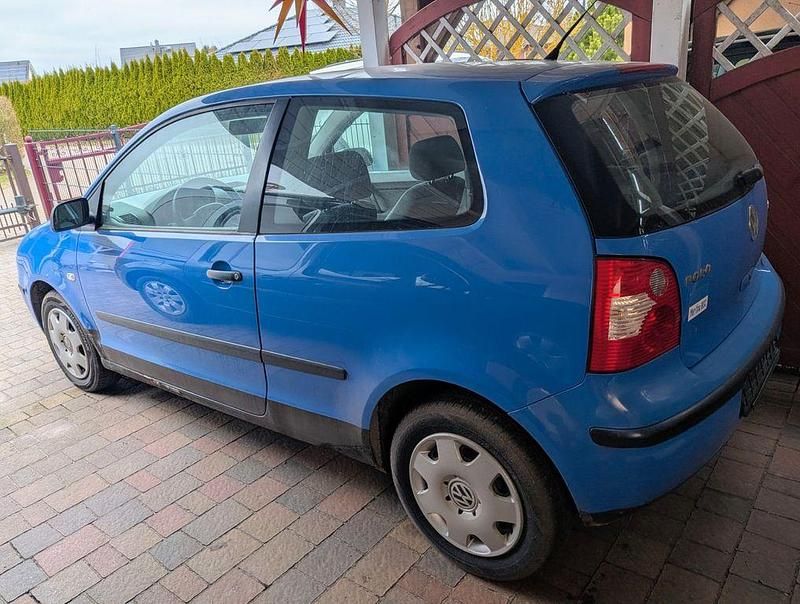 Gebraucht VW Polo Basis 64 PS (47 kW) 2003 Blau Limousine