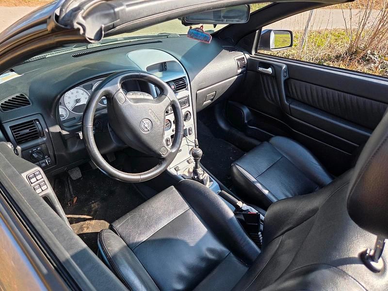 Gebraucht Opel Astra Cabriolet 146 PS (107 kW) 2003 Silber Cabrio
