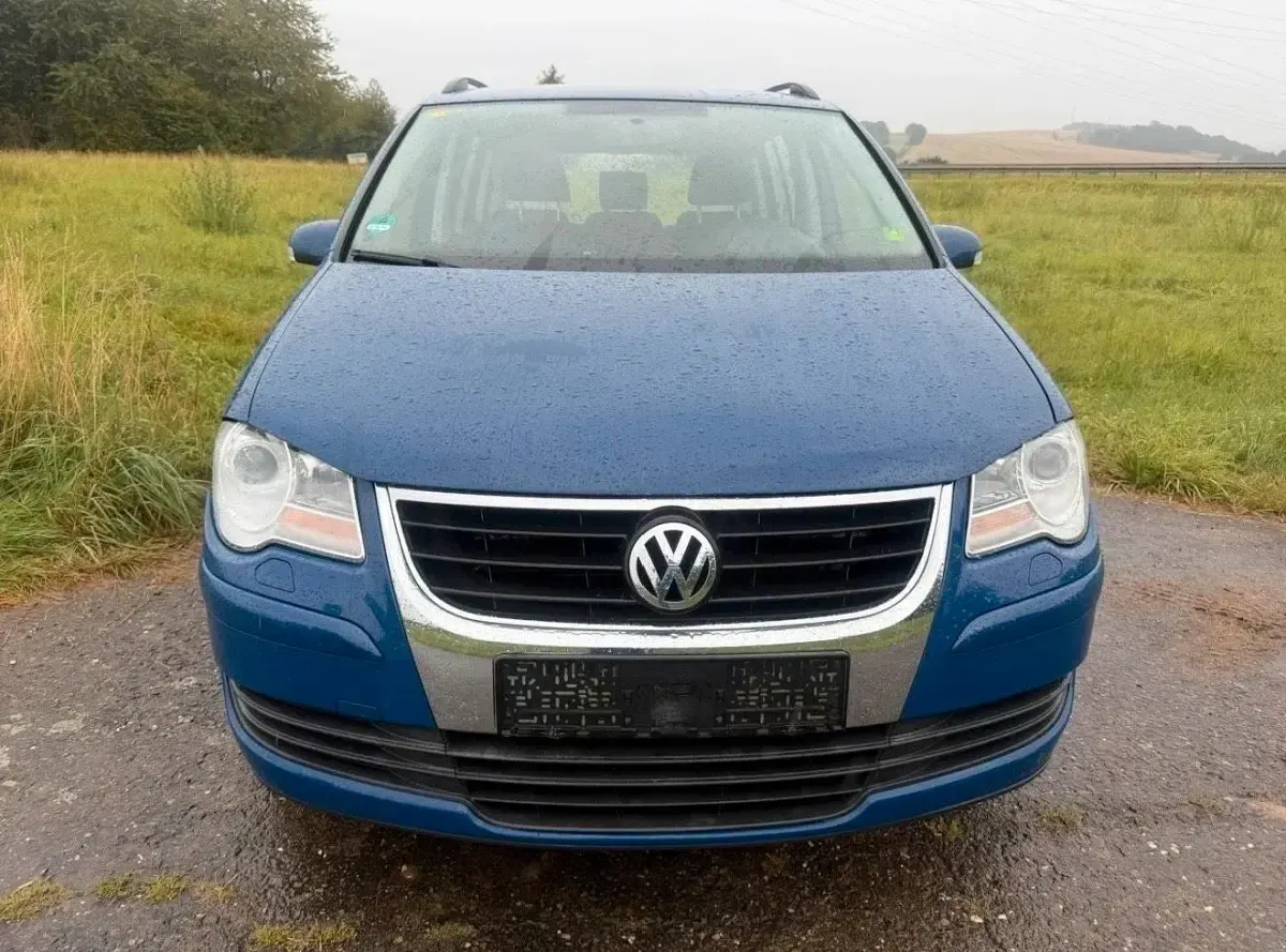 Gebraucht VW Touran 140 PS (102 kW) 2009 Blau Van / Kleinbus