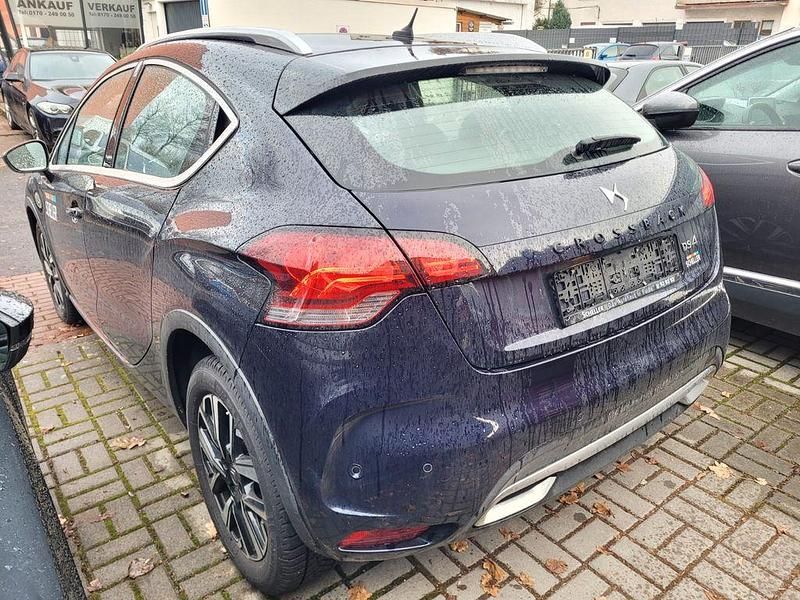 Gebraucht Citroën DS4 120 PS (88 kW) 2016 Blau Kleinwagen
