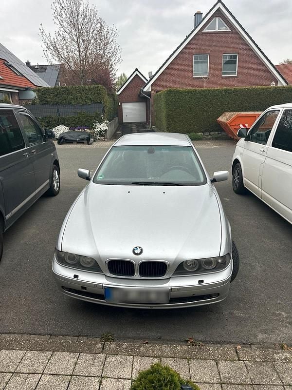Gebraucht BMW 525 192 PS (141 kW) 2001 Silber Limousine