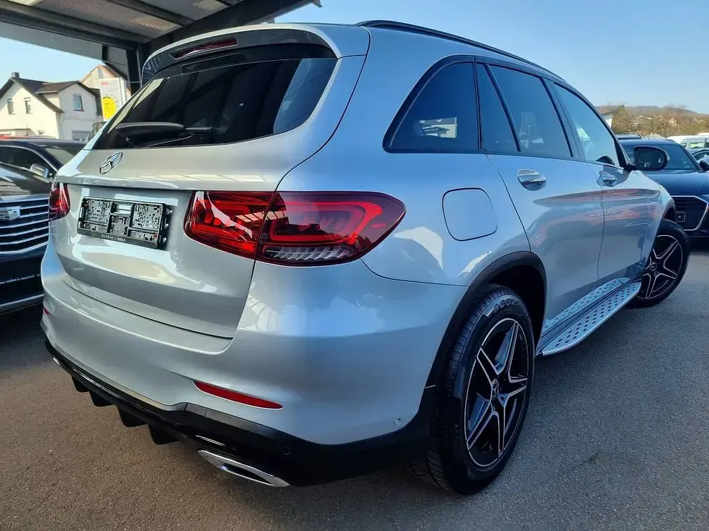 Gebraucht Mercedes GLC200 AMG 197 PS (144 kW) 2022 SUV
