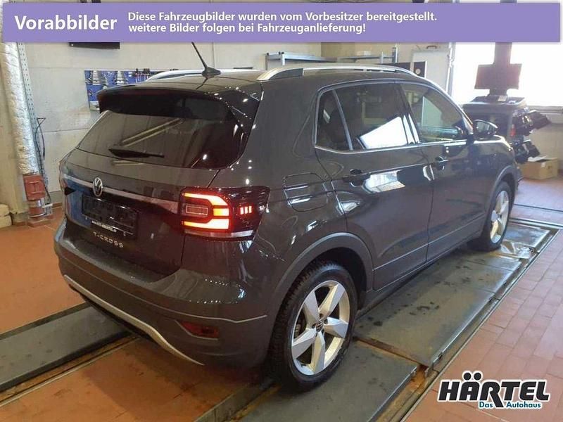 Gebraucht VW T-Cross Style 110 PS (80 kW) 2021 Uranograu (grey), solid SUV