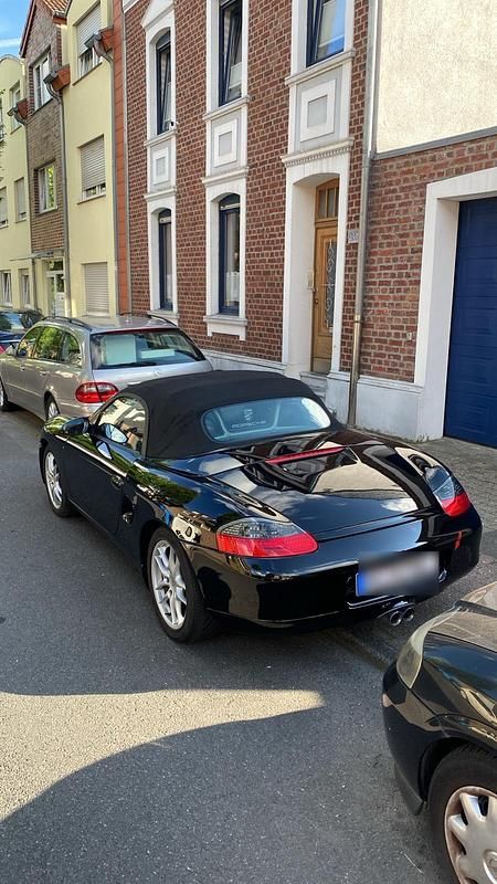 Second-hand Porsche Boxster 228 CP (167 kW) 2001 Negru Cabrio