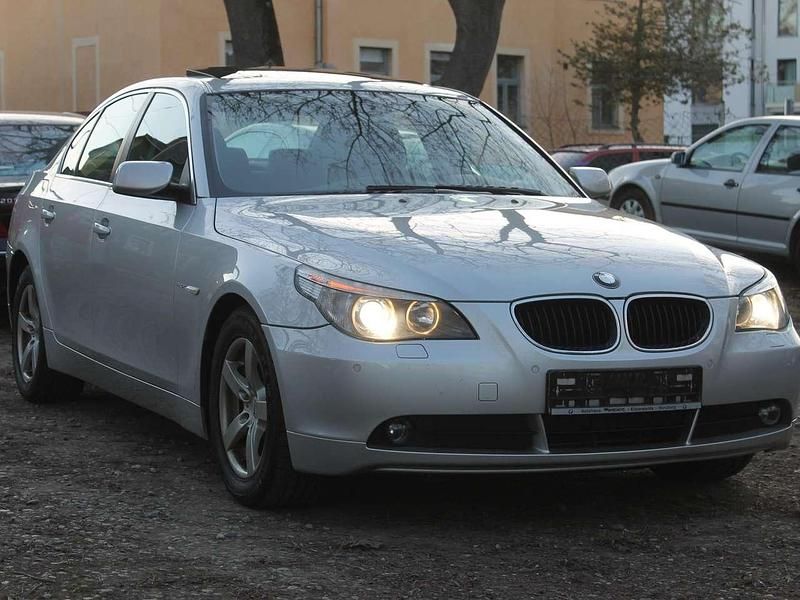 Gebraucht BMW 520 170 PS (125 kW) 2005 Silber Limousine