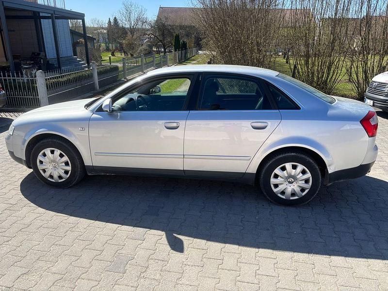 Gebraucht Audi A4 Sport 131 PS (96 kW) 2004 Silber Limousine