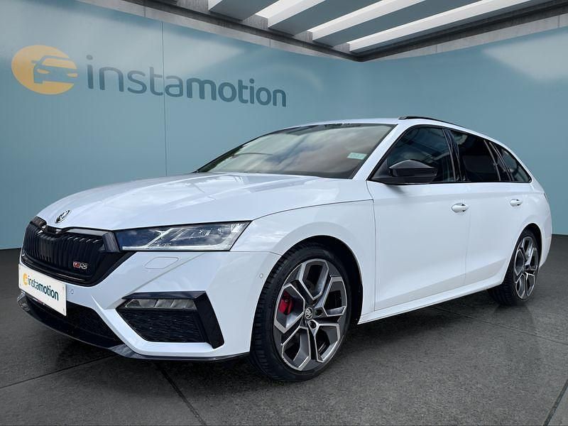Weiß Gebraucht 2022 Skoda Octavia RS Kombi | 35.149 € (Teuer) - Bild 1/4
