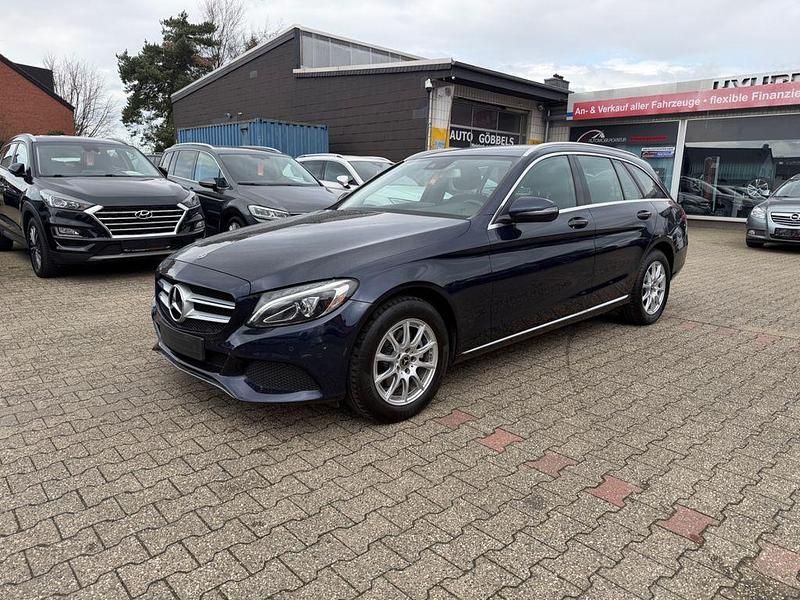 Gebraucht Mercedes C180 116 PS (85 kW) 2018 Blau Kombi