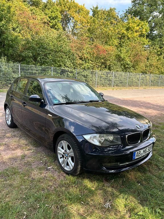 Blau Gebraucht 2008 BMW 116 Sport Line Kleinwagen | 2.800 € (Fairer Preis) - Bild 1/4