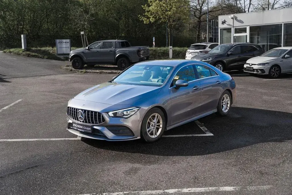 Gebraucht Mercedes CLA180 AMG line 136 PS (100 kW) 2020 Grau Coupé