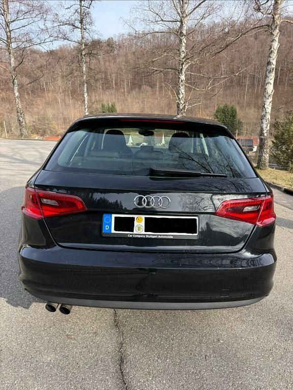 Gebraucht Audi A3 Attraction 122 PS (89 kW) 2013 Schwarz Limousine