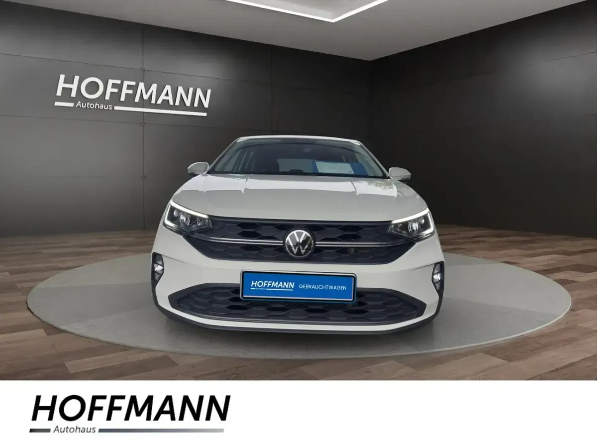 Gebraucht VW Taigo Basis 95 PS (69 kW) 2022 Grau SUV